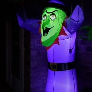 Meet your Posher, Wendy